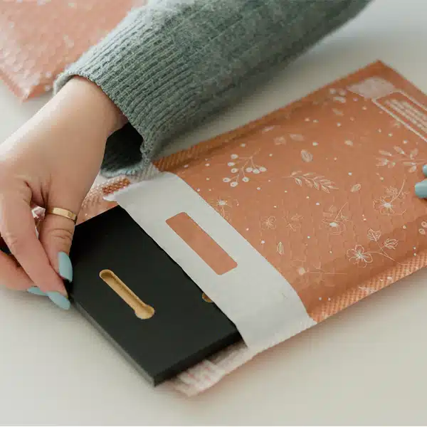 custom biodegradable bubble mailers