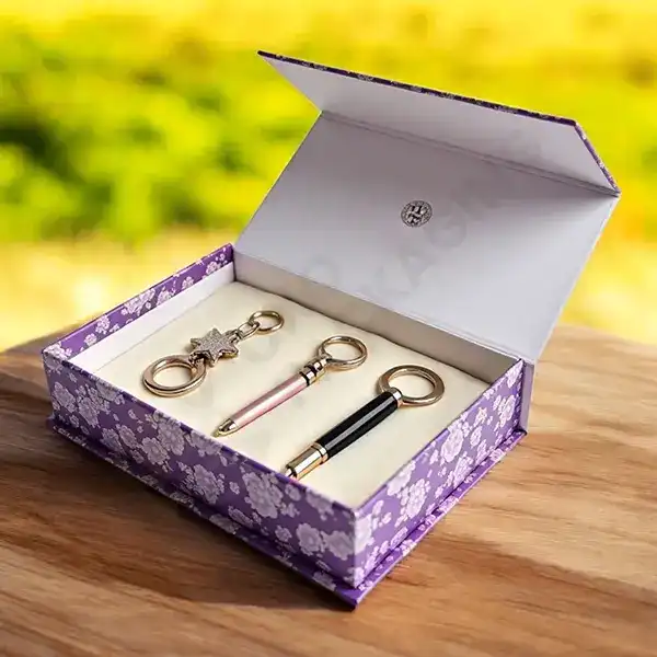 printed magnetic closure box