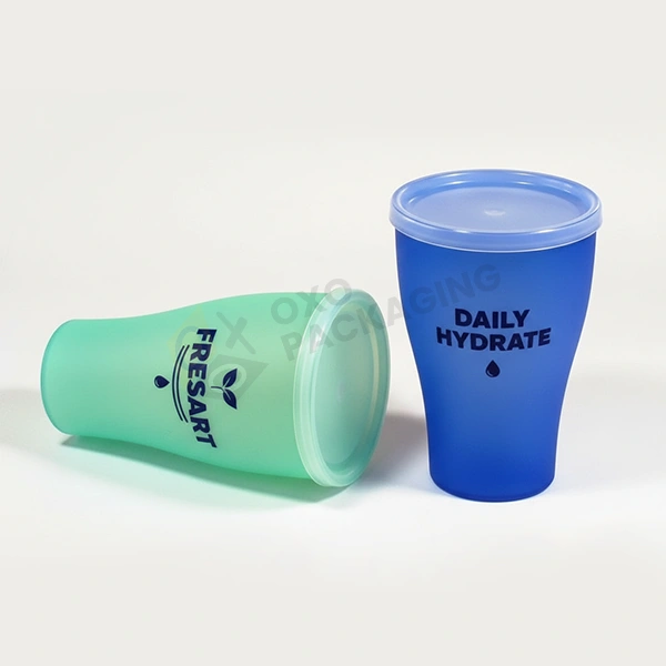 plastic cups with lids design