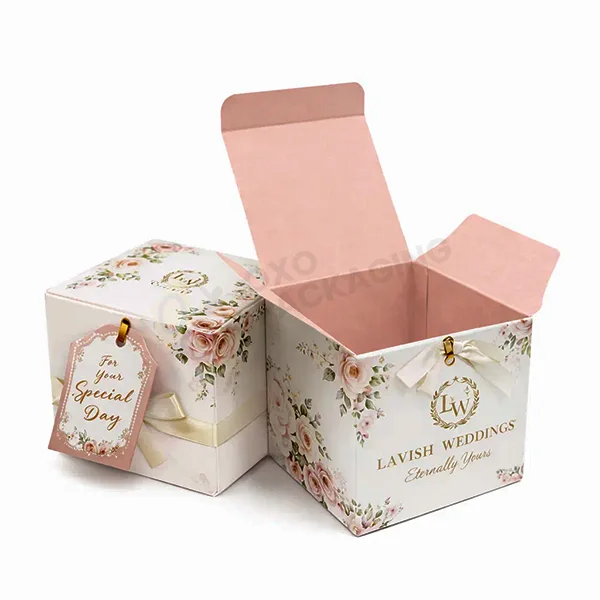 small cube gift boxes