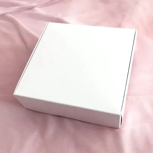 white glossy box
